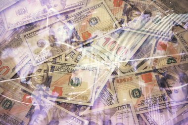 Forx grafiğinin çok sayıda görüntüsü bize dolar banknotları arka planında görünüyor. Finansal başarı piyasası kavramı.