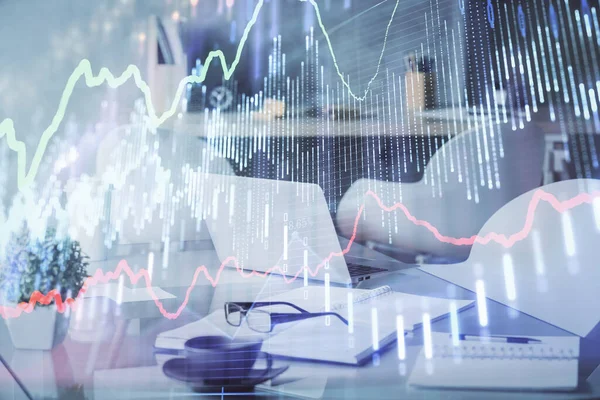 株式市場のグラフ描画とオフィスの内部背景の二重露光。金融分析の概念. — ストック写真