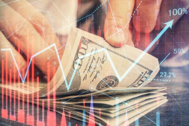 Forx grafiği, hologram, Amerikan dolarları ve insan eli çizimleri. Teknik Analiz kavramı.