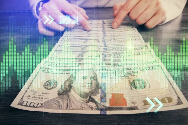 Multi exponering av forex diagram rita hologram och USA dollar räkningar och manshänder. Koncept för teknisk analys. — Stockfoto