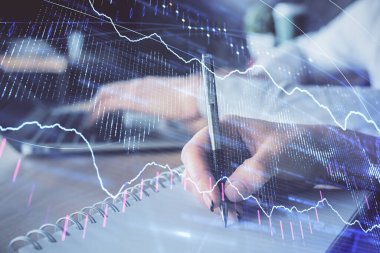 Ön x çizelgesinin arka plan notları alan insanların üzerini çizerken çift pozlama. Mali analiz kavramı