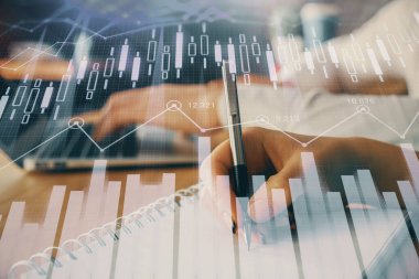 Ön x çizelgesinin arka plan notları alan insanların üzerini çizerken çift pozlama. Mali analiz kavramı