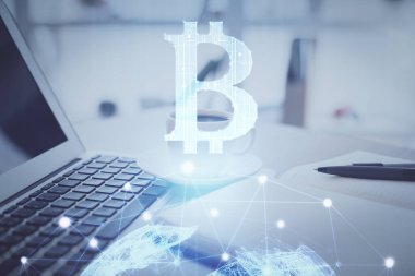 Masa arkasında kahve ve eşyalar olan kripto teknolojisi çizimi ve masaüstüne çifte maruz kalma. Engelleme zinciri kavramı