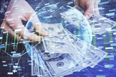 Finansal temaya çok fazla maruz kalma hologram, Amerikan dolarları ve erkek eli. İş konsepti.