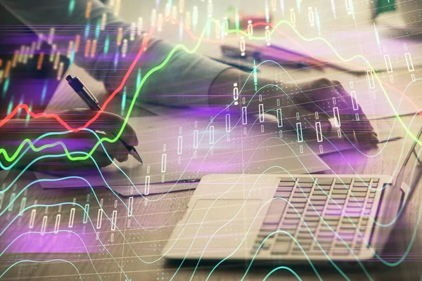 Doppelbelichtung von Geschäftsfrau Hände Tippen auf Computer und Forex-Diagramm Hologrammzeichnung. Finanzanalysekonzept. — Stockfoto