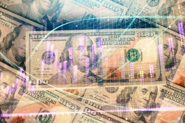 Forx grafiğinin çok sayıda görüntüsü bize dolar banknotları arka planında görünüyor. Finansal başarı piyasası kavramı.