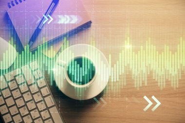 Forx grafik çizimi ve çalışma masası üst veiw çoklu pozlama. Mali analiz kavramı.