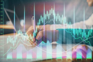 Ön x çizelgesinin arka plan notları alan insanların üzerini çizerken çift pozlama. Mali analiz kavramı