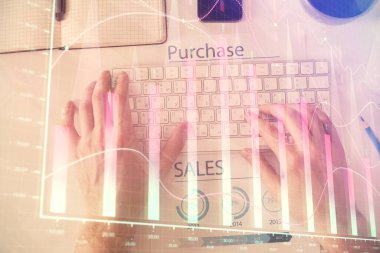 Dizüstü bilgisayar klavyesini ve ön x çizim hologramını yazarken çift pozlama. Üst Manzara. Finans piyasası kavramı.