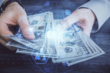 Sosyal ağ temasının çoklu pozlandırılması hologram, Amerikan dolarları ve insan eli.