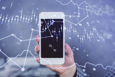 Erkeklerin el ele tutuşup dijital bir cihaz ve ön grafik çizimi kullanırken çift pozlama. Finansal piyasa kavramı.