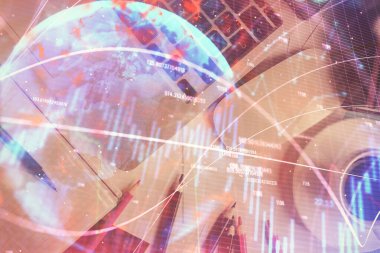 Bilgisayarla arka plan üzerine iki kat mali şema çizimi. Araştırma ve analiz kavramı. Üst görünüm.