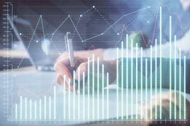 Ön x çizelgesinin arka plan notları alan insanların üzerini çizerken çift pozlama. Mali analiz kavramı