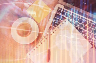 Bilgisayarla ön plan arkaplanını çizerken çift pozlama. Finansal araştırma ve analiz kavramı. Üst görünüm.