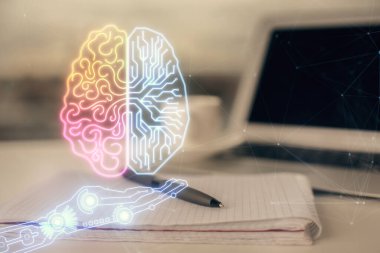 Beyin çizimlerine ve açık defter geçmişi olan masalara çoklu maruz kalma. Yapay zeka kavramı