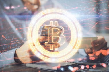 Erkeklerin el ele tutuşmalarının ve telefon ve kripto para birimi engelleme teması çiziminin iki kez görüntülenmesi.