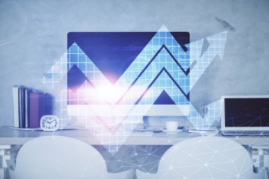 Büyüyen oklar ve ofisin arka planında çift pozlama. Büyüme Konsepti.