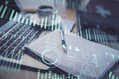 Teknoloji temalı çizimlere ve masaüstüne kahve ve masa arkasında eşyalar ile çifte pozlama. Yüksek teknoloji kavramı.