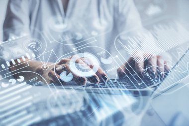 Bilgisayar ve teknoloji temalı çizimlerde kadın elinin çifte pozlanması. Yüksek Teknoloji kavramı.