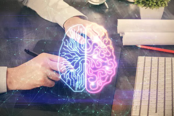Podwójna Ekspozycja Ręki Człowieka Trzymającego Używającego Cyfrowego Urządzenia Hologramu Mózgu — Zdjęcie stockowe