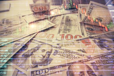 Forx grafiğinin çok sayıda görüntüsü bize dolar banknotları arka planında görünüyor. Finansal başarı piyasası kavramı.
