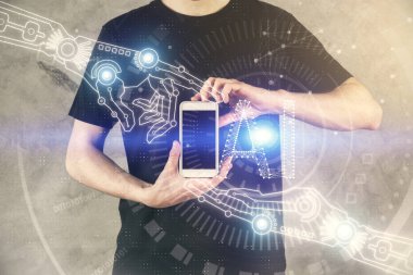 Bir adamın elini tutarken ve dijital bir cihaz ve veri temalı hologram çizimi kullanırken çift pozlama. Teknoloji konsepti.