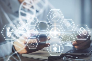 Bir adamın elini tutarken ve bir telefon ve DNA çizimi kullanırken iki kez görüntülenmiş. Tıp eğitimi kavramı.
