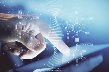 Bir adamın elini tutarken ve bir telefon ve DNA çizimi kullanırken iki kez görüntülenmiş. Tıp eğitimi kavramı.