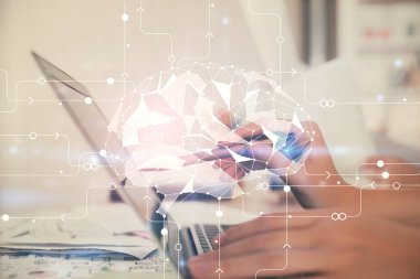 Bilgisayar ve beyin hologramı çizimleri üzerinde çalışan çok sayıda kadın eli var. Ai kavramı.