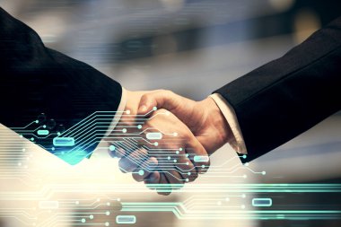 İki kişinin veri temalı hologramı ve el sıkışması. Bilişim endüstrisi konseptinde ortaklık.
