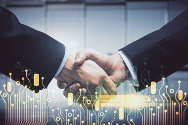 İki kişinin veri temalı hologramı ve el sıkışması. Bilişim endüstrisi konseptinde ortaklık.