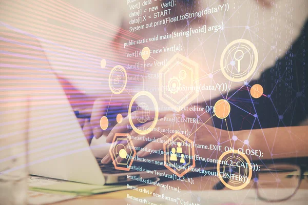 Bilgisayar ve veri temalı hologram çizimleri üzerinde çalışan kadın ellerine çok fazla maruz kalma. Teknoloji kavramı.