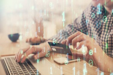 Elinde kredi kartı ve veri teması çizimi olan bir adamın ellerine iki kez maruz kalmış. E-ticaret ve teknoloji kavramı.