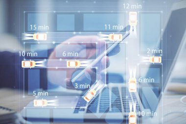 Dijital bir cihaz ve otomobil temalı hologram çizimi kullanarak insanın elini tutarken çift pozlama. Teknoloji konsepti.