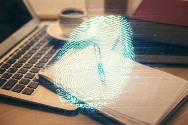 Masaüstünde kahve ve masa arkasında eşyalar olan parmak izi çizimlerine çift pozlama. Güvenlik kavramı.