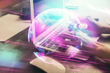 Bilgisayar ve teknoloji temalı çizimlerde kadın elinin çifte pozlanması. Yüksek Teknoloji kavramı.