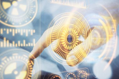 Dijital bir cihaz ve teknoloji temalı hologram çizimi kullanarak insanın elini tutarken çift pozlama. Teknoloji konsepti.