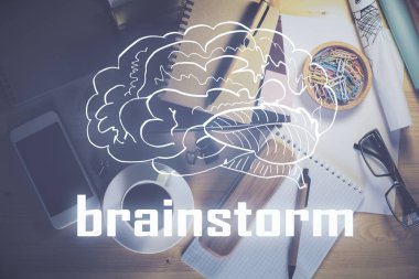 Yaratıcı çizim ve çalışma masasının üst perdesi. Başlangıcın konsepti.