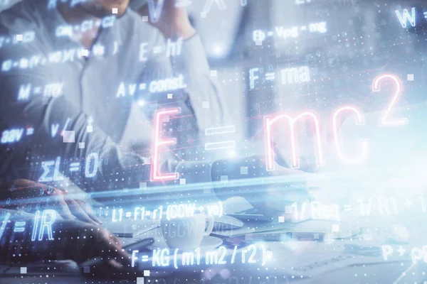 Двойное Обнажение Мужчины Женщины Работающих Вместе Рисунок Голограммы Математических Формул — стоковое фото