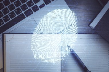 Masaüstü arka planında parmak izi var. Üst Manzara. Çifte maruziyet. Menkul kıymetleştirme kavramı.