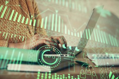 Bilgisayar ve teknoloji temalı çizimlerde kadın elinin çifte pozlanması. Yüksek Teknoloji kavramı.