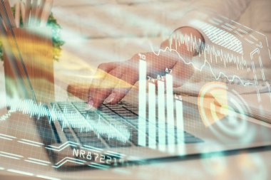 Bilgisayar ve teknoloji temalı çizimlerde kadın elinin çifte pozlanması. Yüksek Teknoloji kavramı.