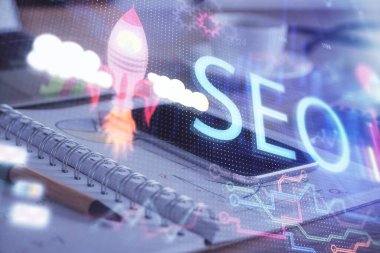 SEO çizimine ve cep telefonu geçmişine iki kez maruz kalmış. Veri arama optimizasyonu kavramı