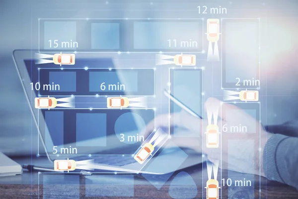 사람의 디지털 장치와 자동차 그림을 — 스톡 사진