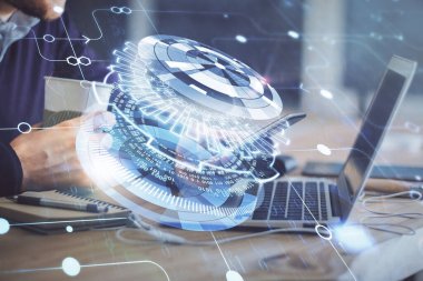 Dijital bir cihaz ve veri temalı çizim kullanan bir adamın el ele tutuşması. Yenilik kavramı.