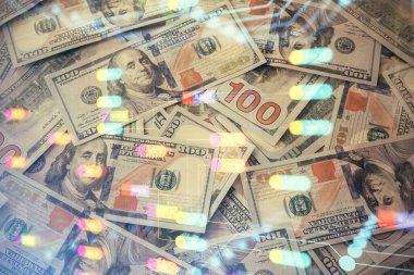 İki kez veri temasına maruz kalınca dolar banknotları arka planda kalıyor. Teknoloji konsepti.