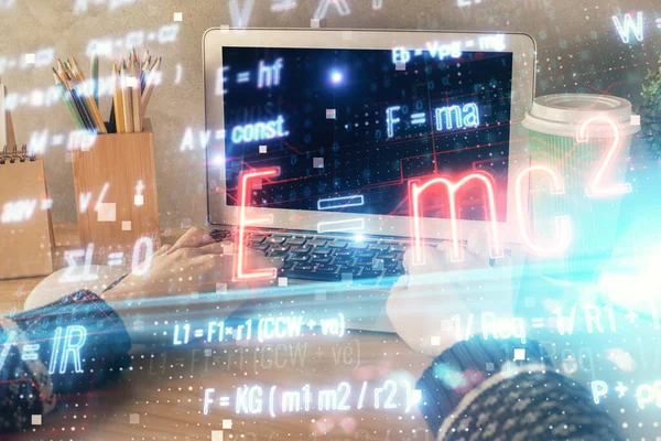 Dubbele Blootstelling Van Vrouw Handen Typen Computer Formule Hologram Tekening — Stockfoto