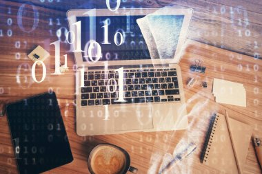 Bilgisayarlı çalışma masası arkaplanı üzerinden veri hologramına çifte maruz kalma. Ai kavramı. Üst görünüm.