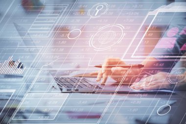 Bilgisayar ve veri temalı hologram çizimlerinde çalışan kadın elleri çift pozlama. Teknoloji kavramı.