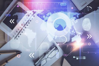 Harita hologramının masaüstü üzerinde çift pozlama. Üst Manzara. Uluslararası bağlantı kavramı.